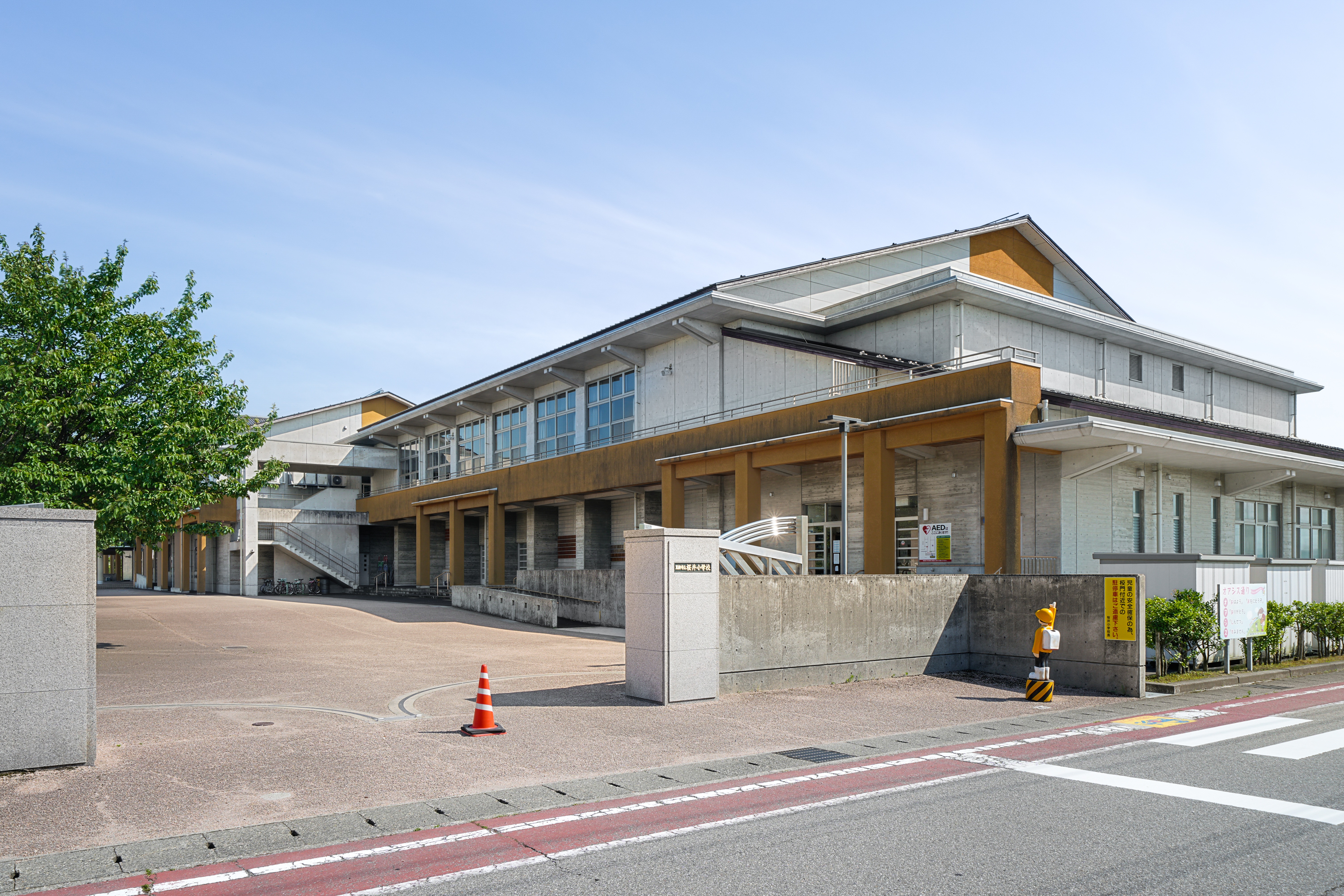 桜井小学校　1,200m