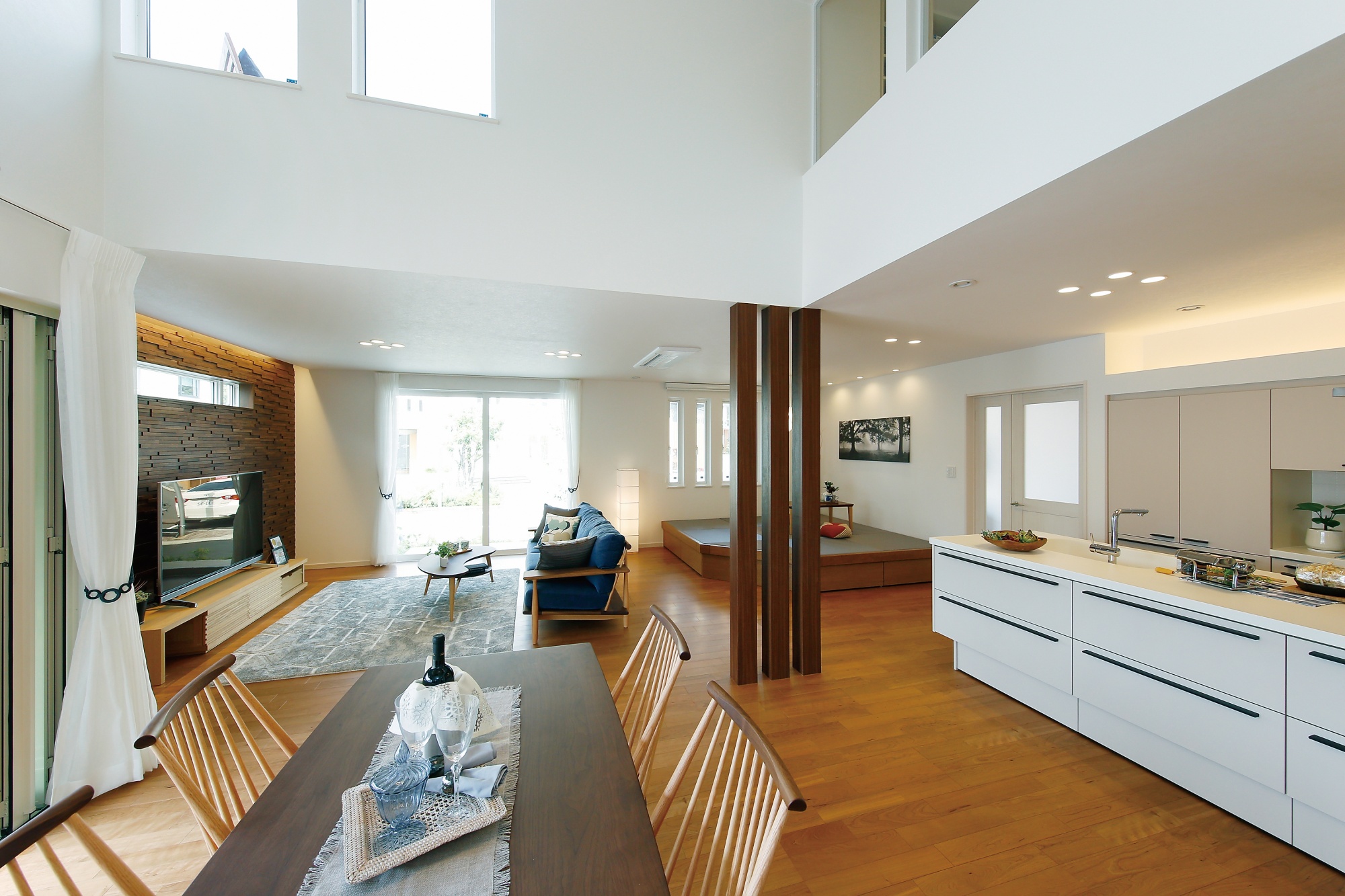 収納豊富ですっきり暮らせる空間