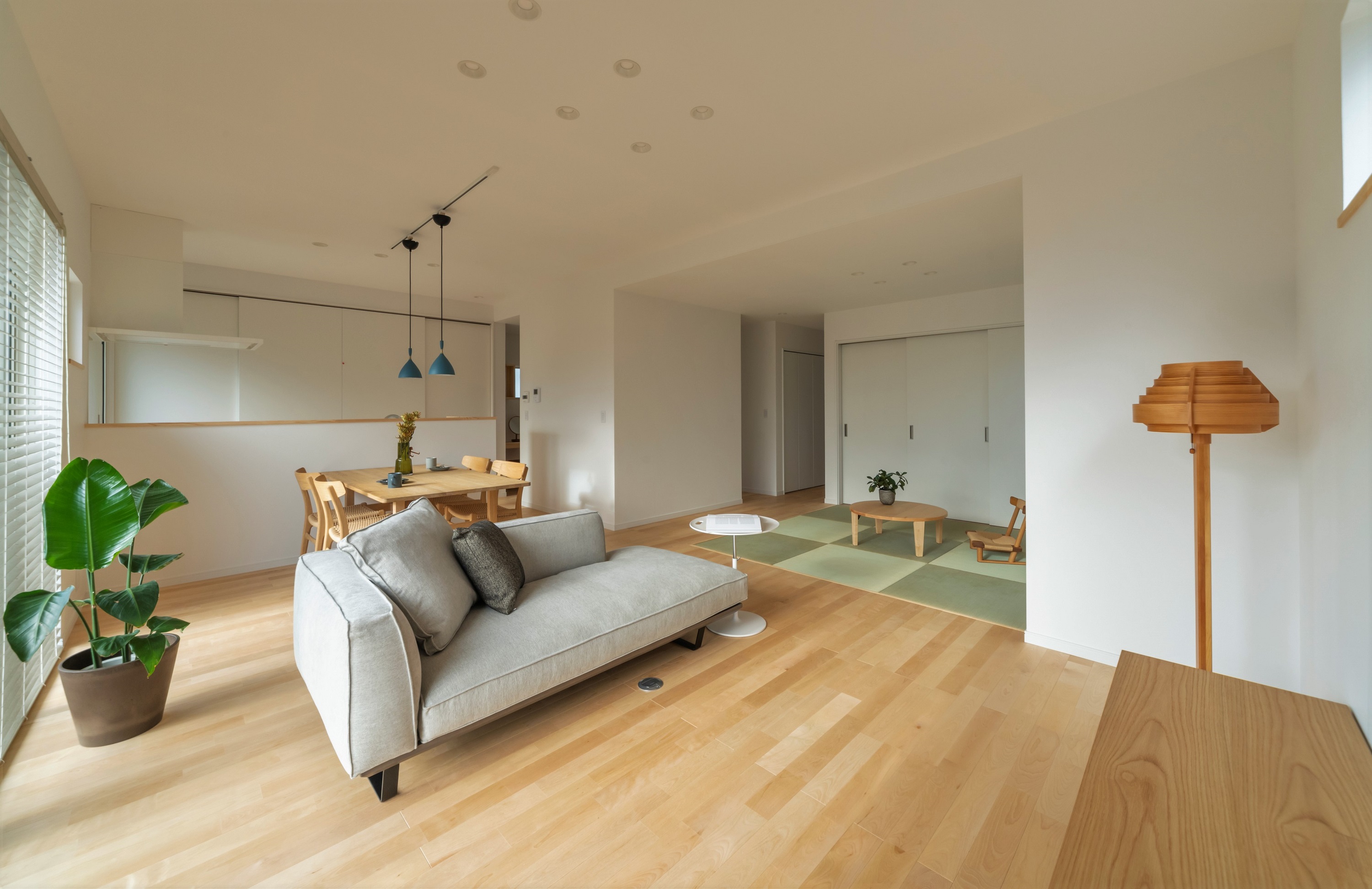 ゆったりくつろげる広々としたリビング