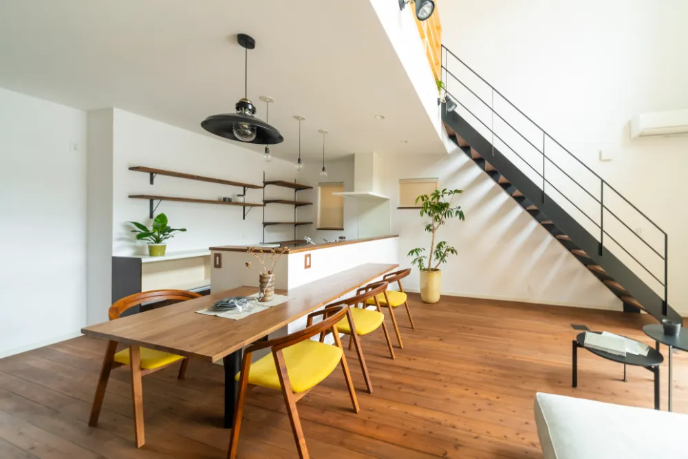 横並びで使いやすいキッチンダイニング