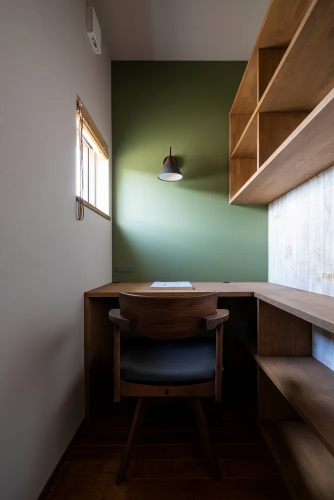 小屋裏収納と自分だけの書斎があるナチュラルな家
