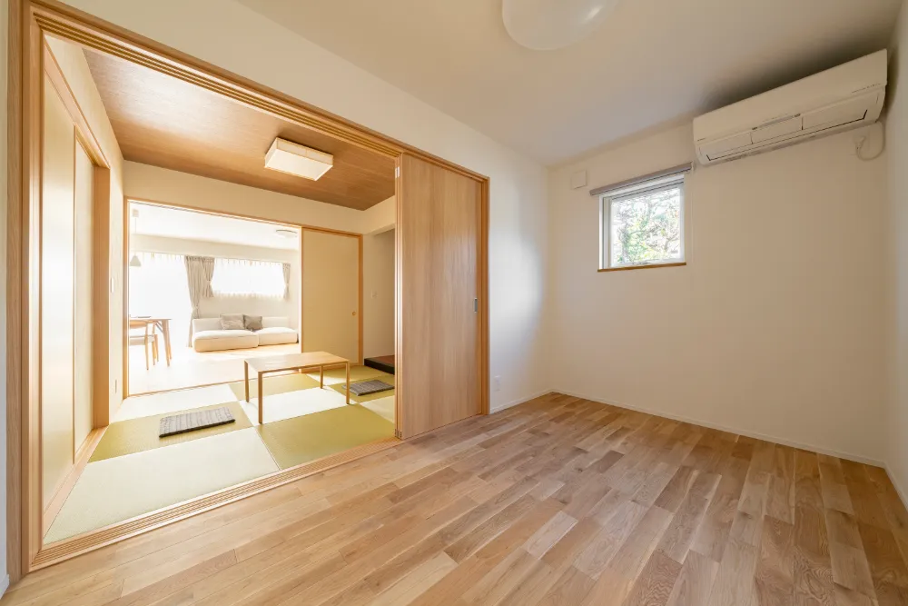 ふたりで暮らす"ほぼ平屋"の家