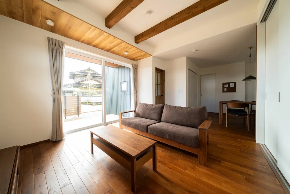 小屋裏収納と自分だけの書斎があるナチュラルな家