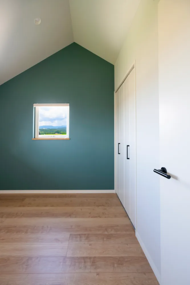 天井高5Mの開放的なリビングの家