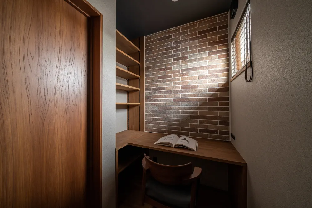 小屋裏収納と自分だけの書斎があるナチュラルな家