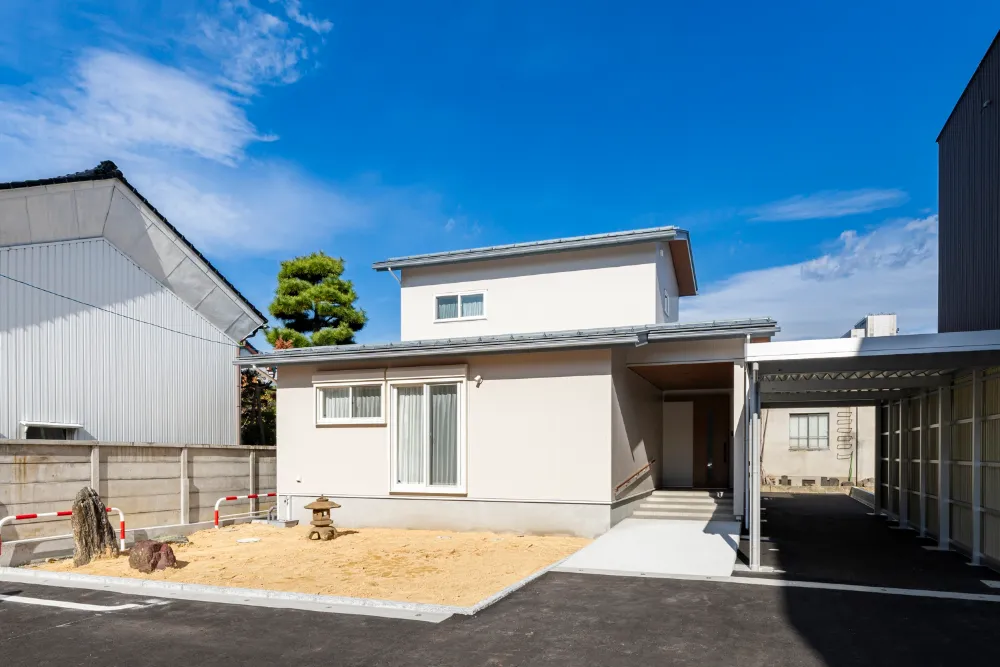 ふたりで暮らす"ほぼ平屋"の家