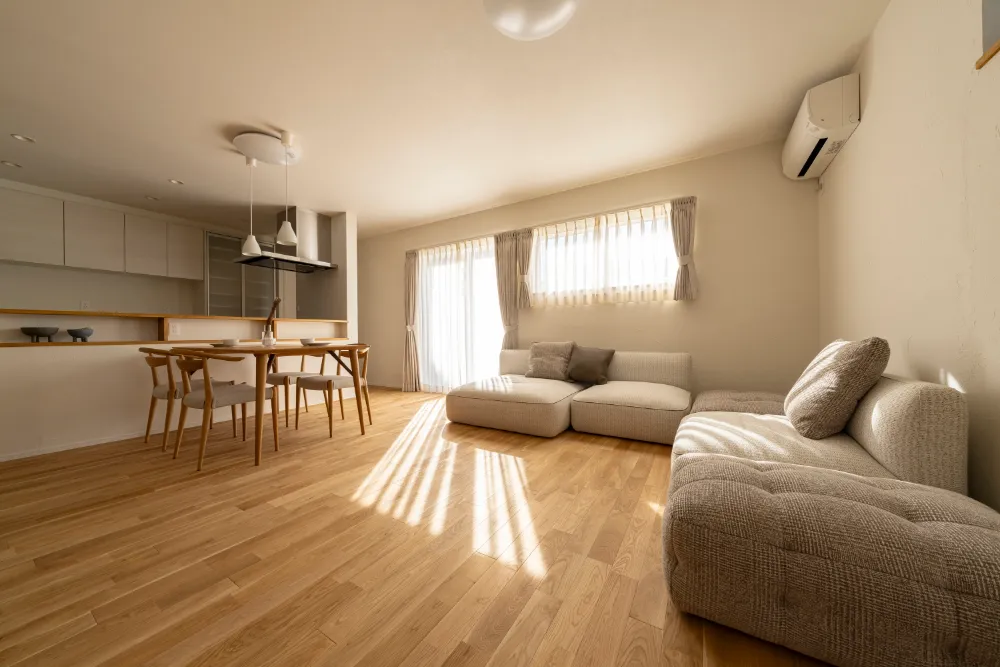 ふたりで暮らす"ほぼ平屋"の家