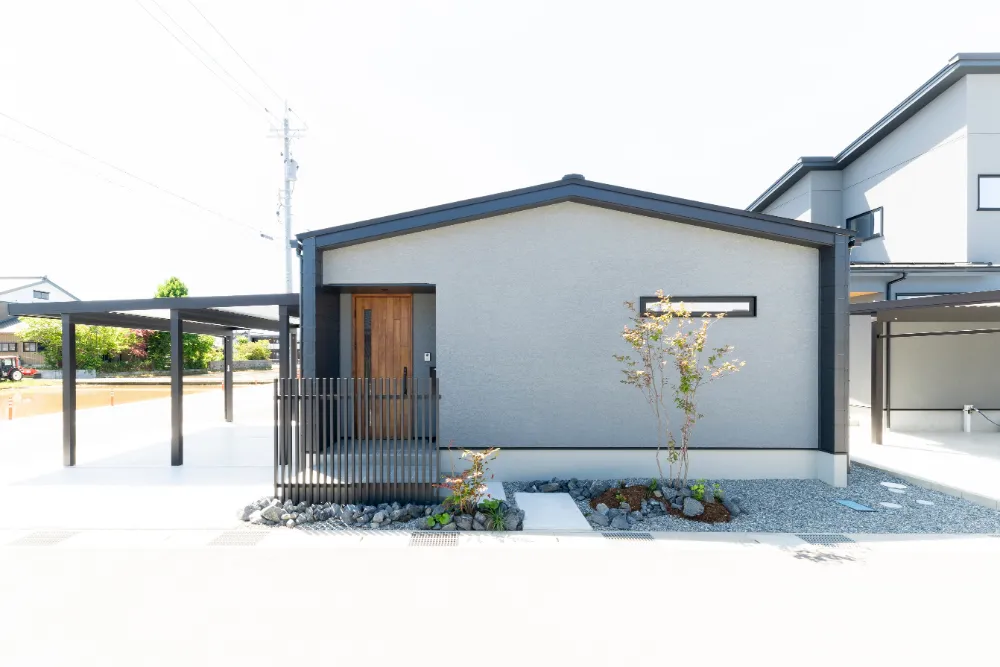 【富山市婦中町速星】家具・カーポート付き！北欧モダンな平屋