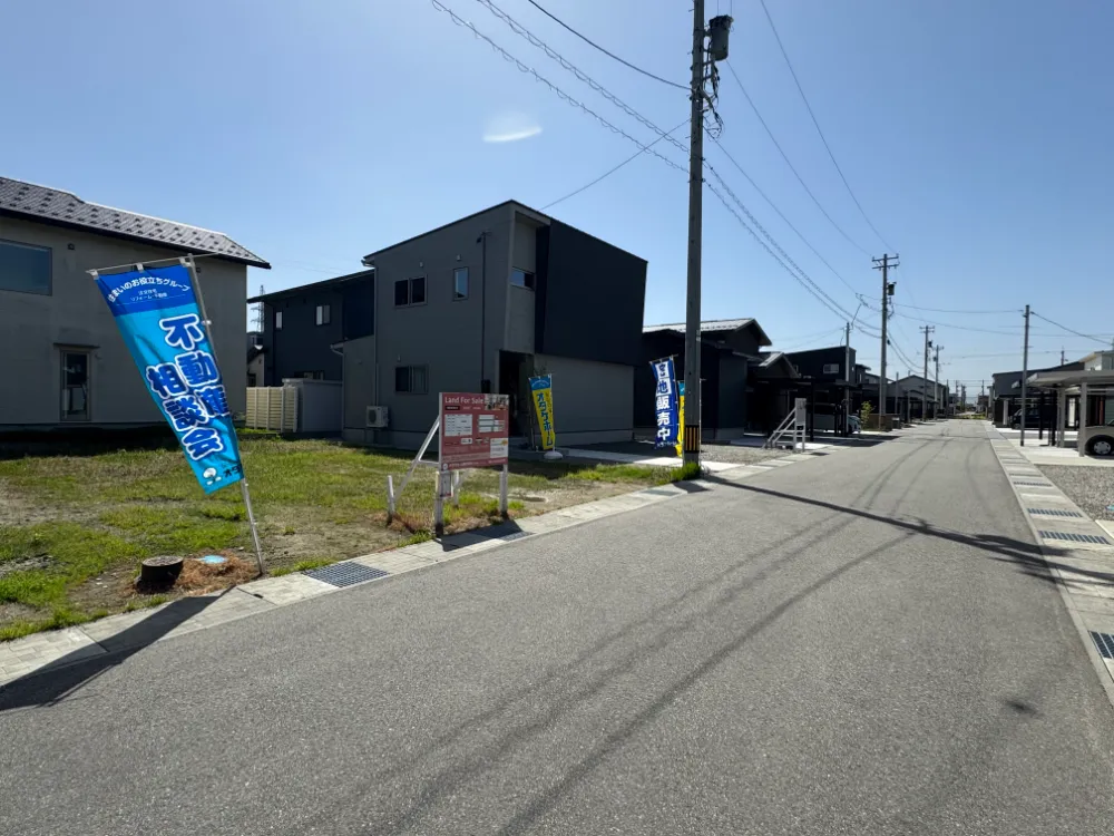 現地前面道路（2026年4月21日撮影）