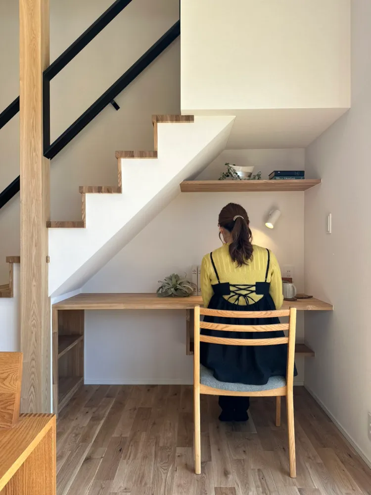 見どころ04｜階段下のワークスペース