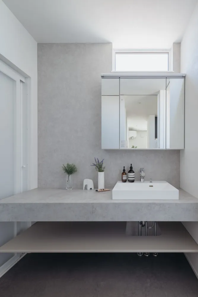 四季を愉しむ「静謐」に住まう家