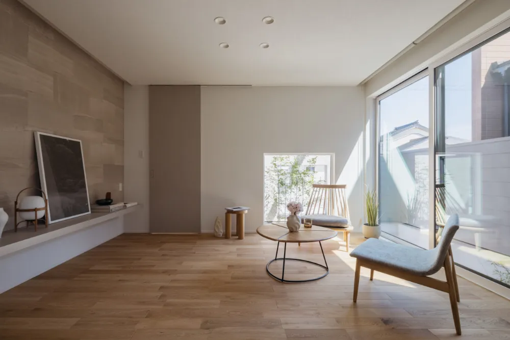 四季を愉しむ「静謐」に住まう家