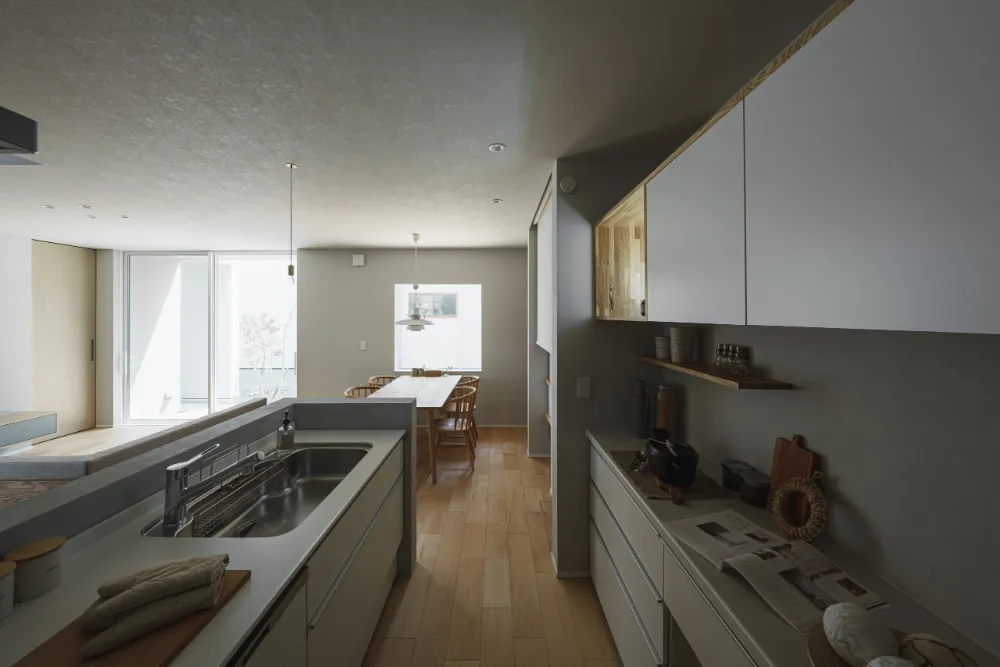 景色に寄り添う家