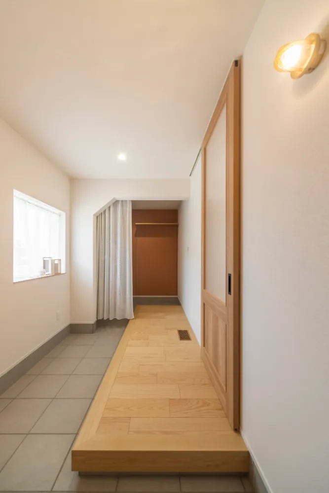 【黒部市牧野モデル】南向きリビングと大きなお庭。家族の暮らし方が広がる住まい