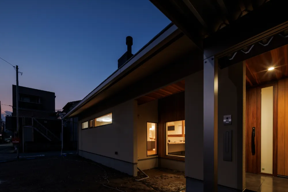 街中の隠れ家的和モダン平屋