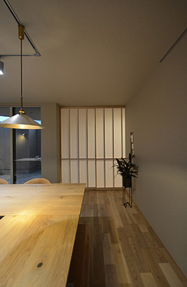 ウォームグレイと和モダンの家