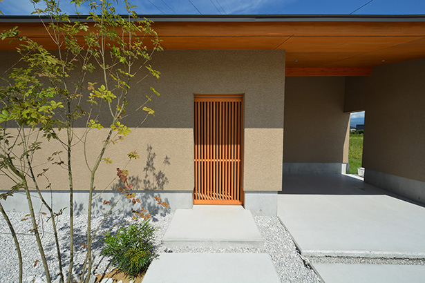 ウォームグレイと和モダンの家