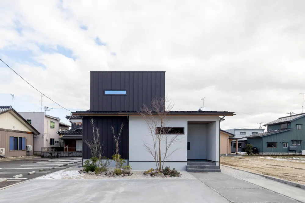 砺波市杉木モデルハウス