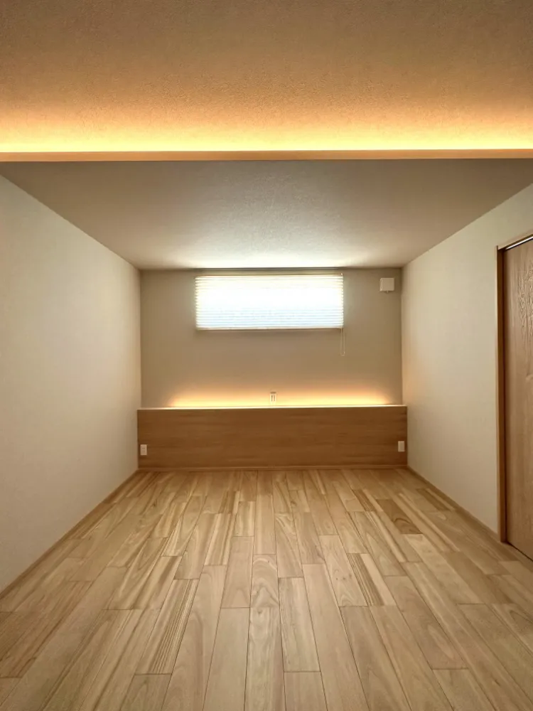 柔らかな木目が彩る和モダンな家