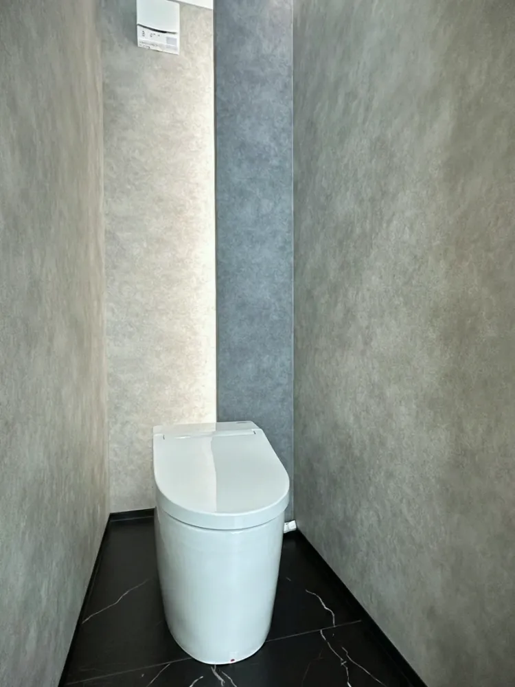 質感にこだわった上質なモノトーンの家