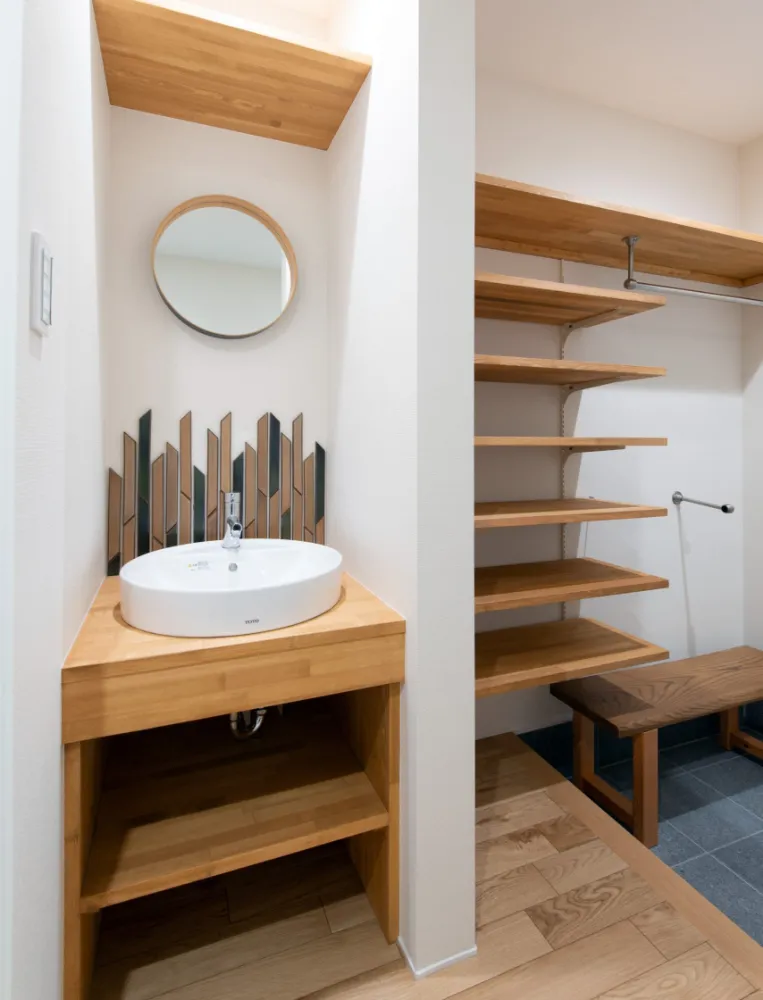 和の趣に住む人の個性が光る、アクセントを散りばめた癒しの空間