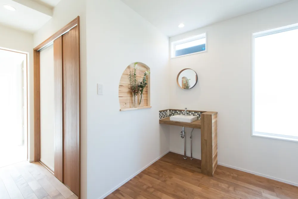 予算内で叶えた「高性能ゼロエネ住宅」。美しく賢い暮らし