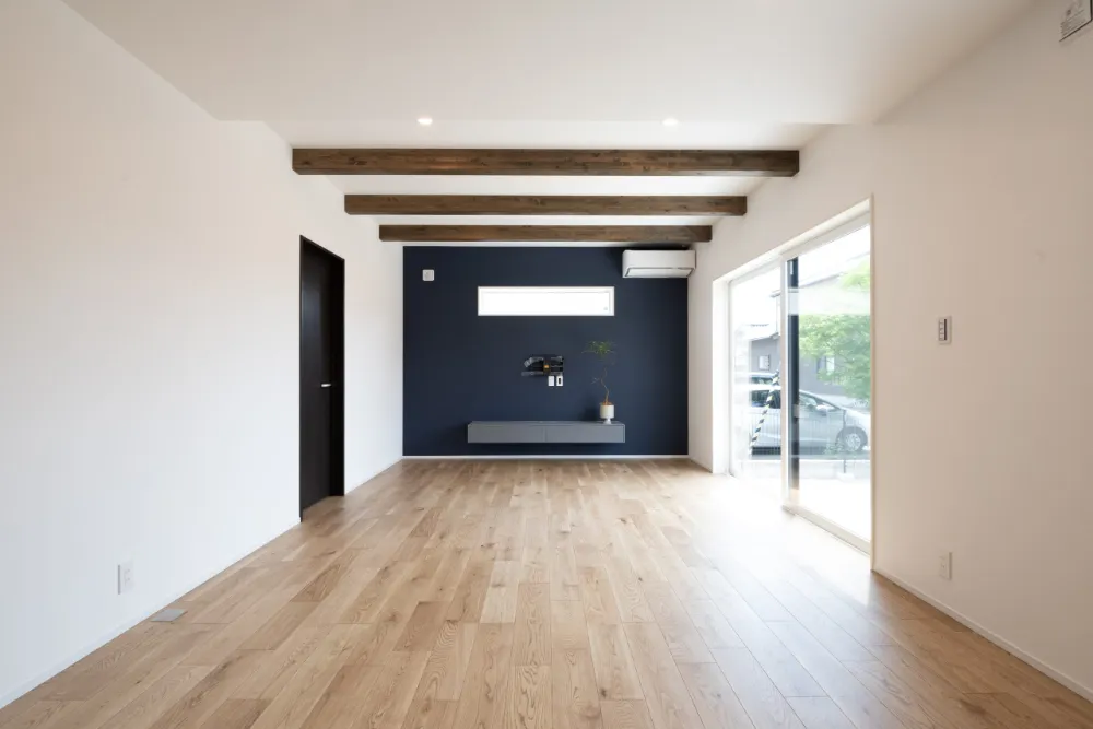 各所に遊び心を取り入れ、大人の隠れ家のような平屋