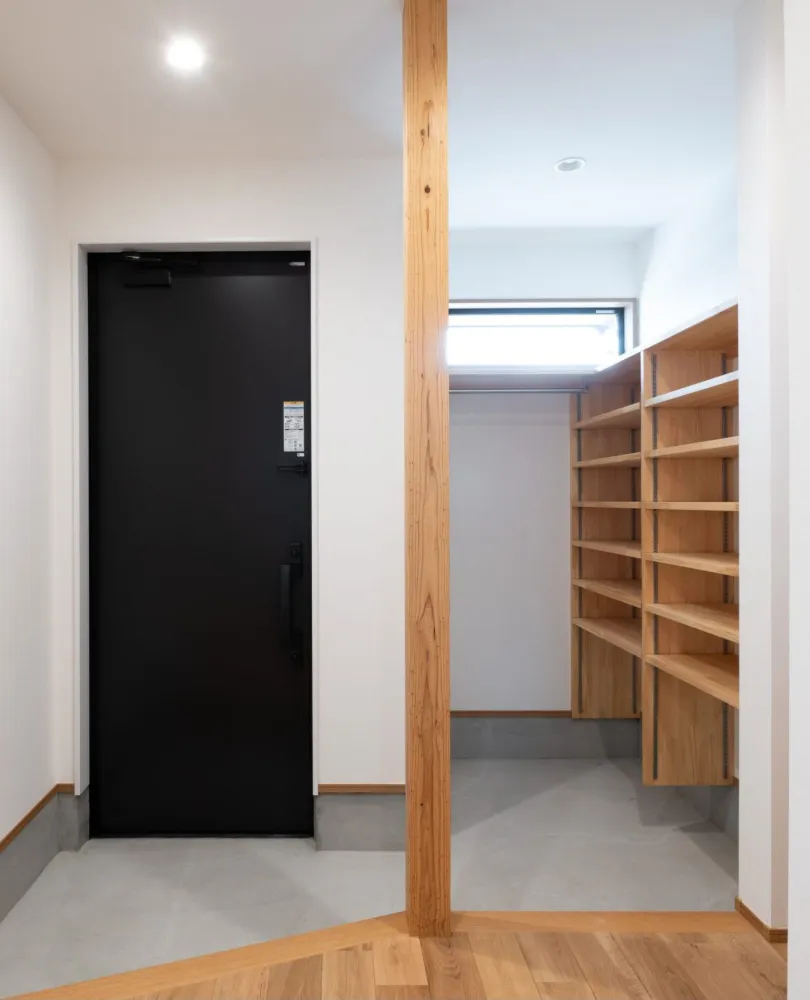 住む人の要望をかたちにした、趣味や暮らしを楽しめる土間リビングのある家