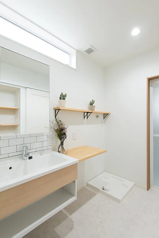 「可愛い」も「書斎」も諦めない！予算内で叶えた、家族みんなが笑顔になる家