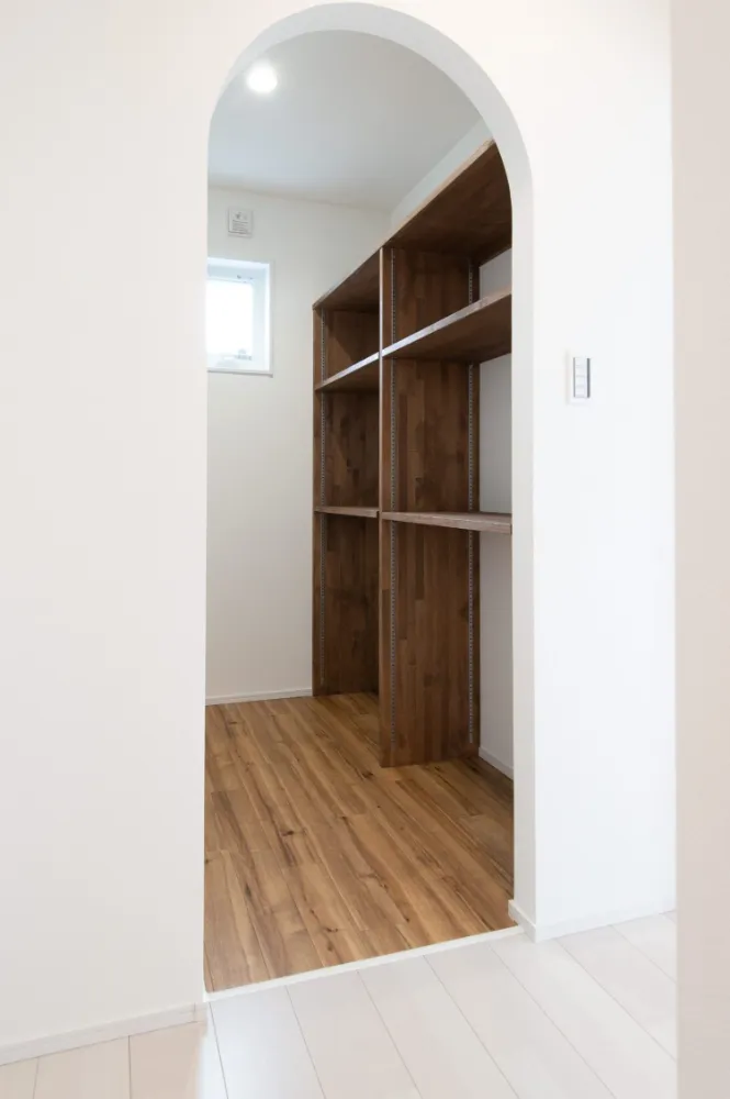 暮らしやすさを詰め込んだ、光を効果的に取り入れた明るい家