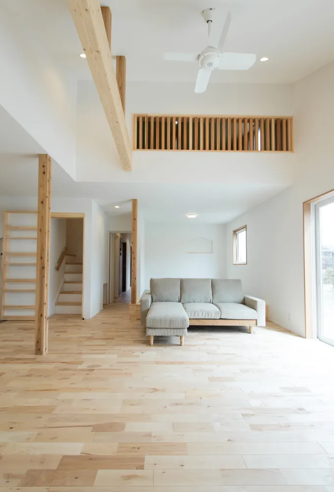 シンプルだけど遊び心が満載！「秘密基地」のある平屋住宅。(2020_2)