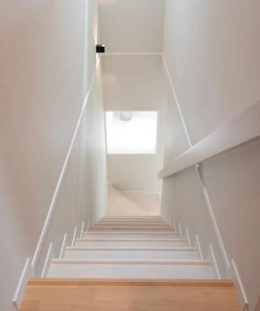 暮らしやすさを詰め込んだ、光を効果的に取り入れた明るい家