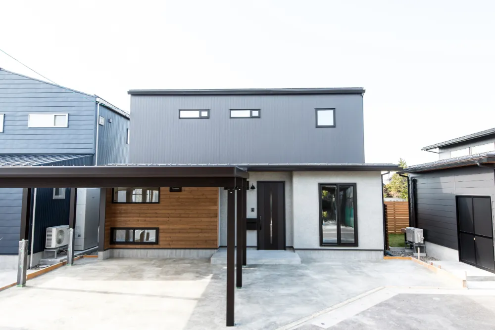 デザインと使い心地の両立を目指し、こだわりを詰め込んだお家。