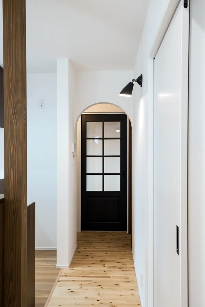 デザインと掃除ラクを両立した、賢くコンパクトな家