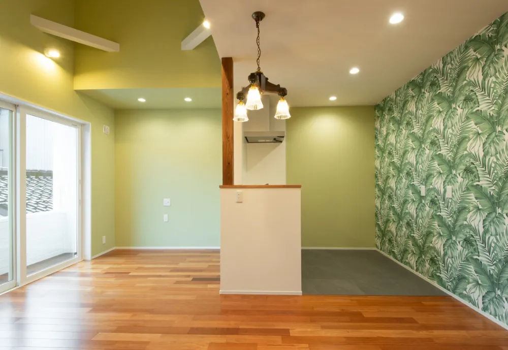 和の趣に住む人の個性が光る、アクセントを散りばめた癒しの空間