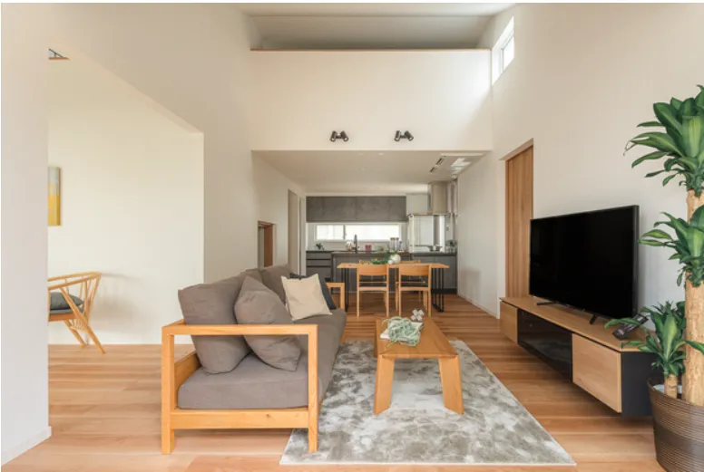 光を取り込む、明るいLDK