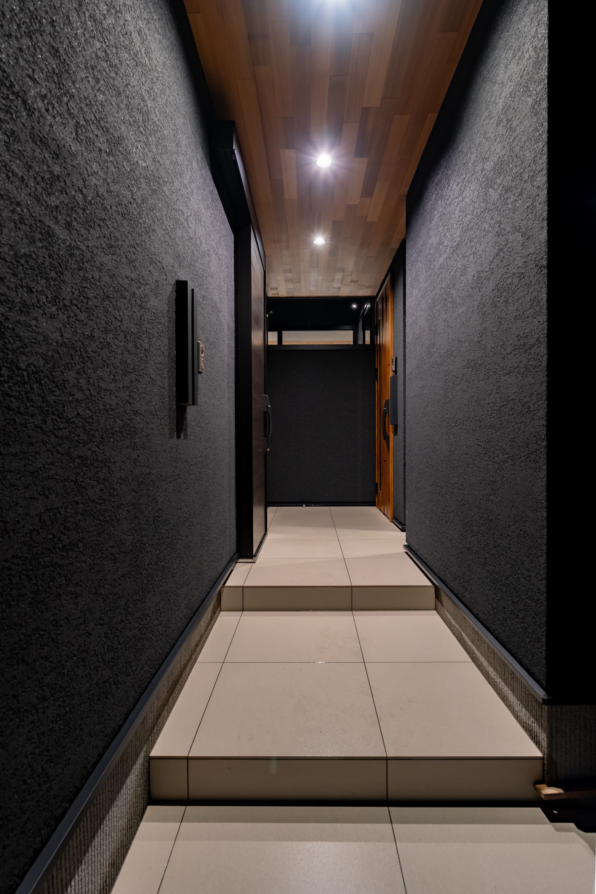 ほどよい距離感でつながる二世帯住宅｜山王町の家