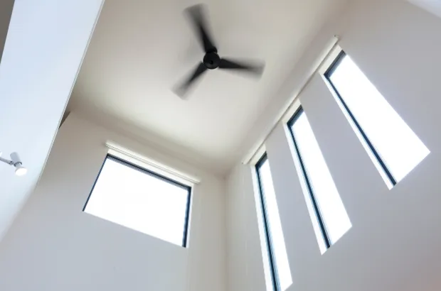 吹き抜けリビング