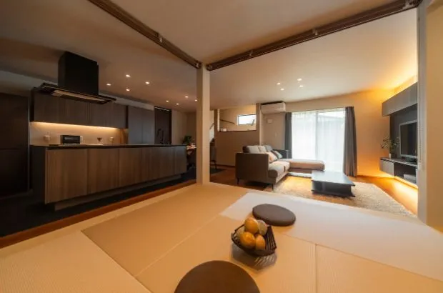 LDKに隣接した小上がりの和室