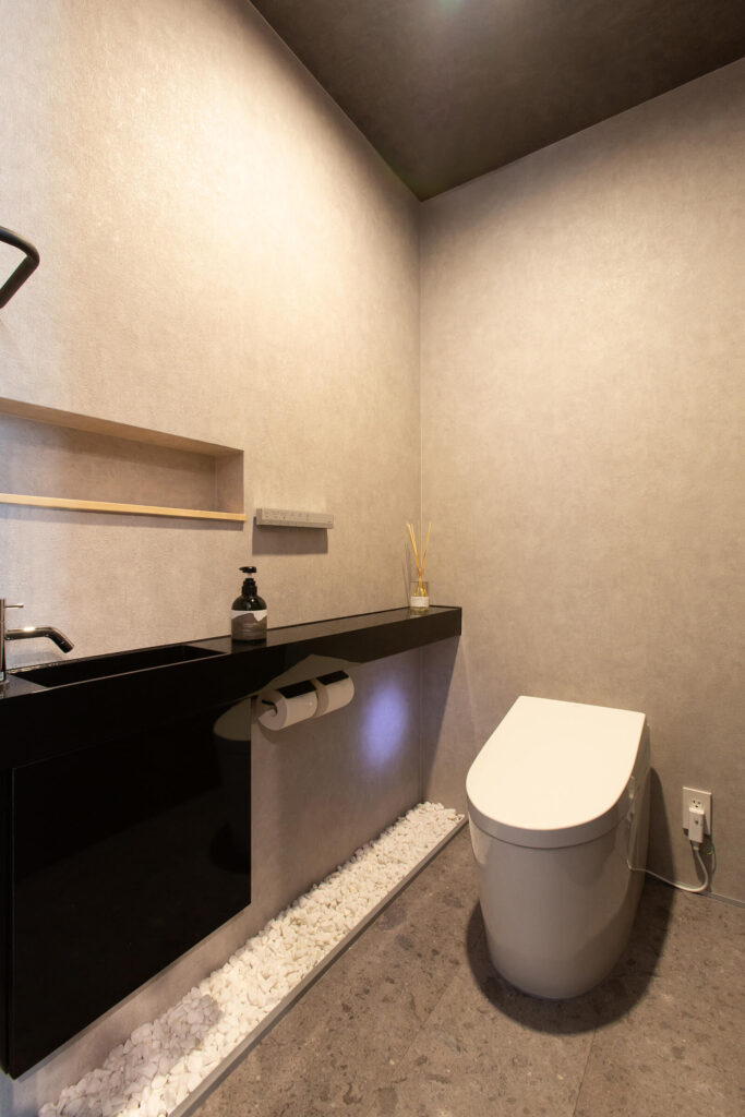 ゲストをもてなすOFFICEの顔として、心を整えるHOUSEの空間として