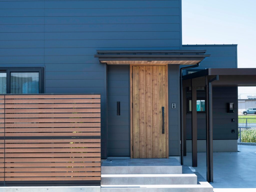 シンプルで力強い佇まい