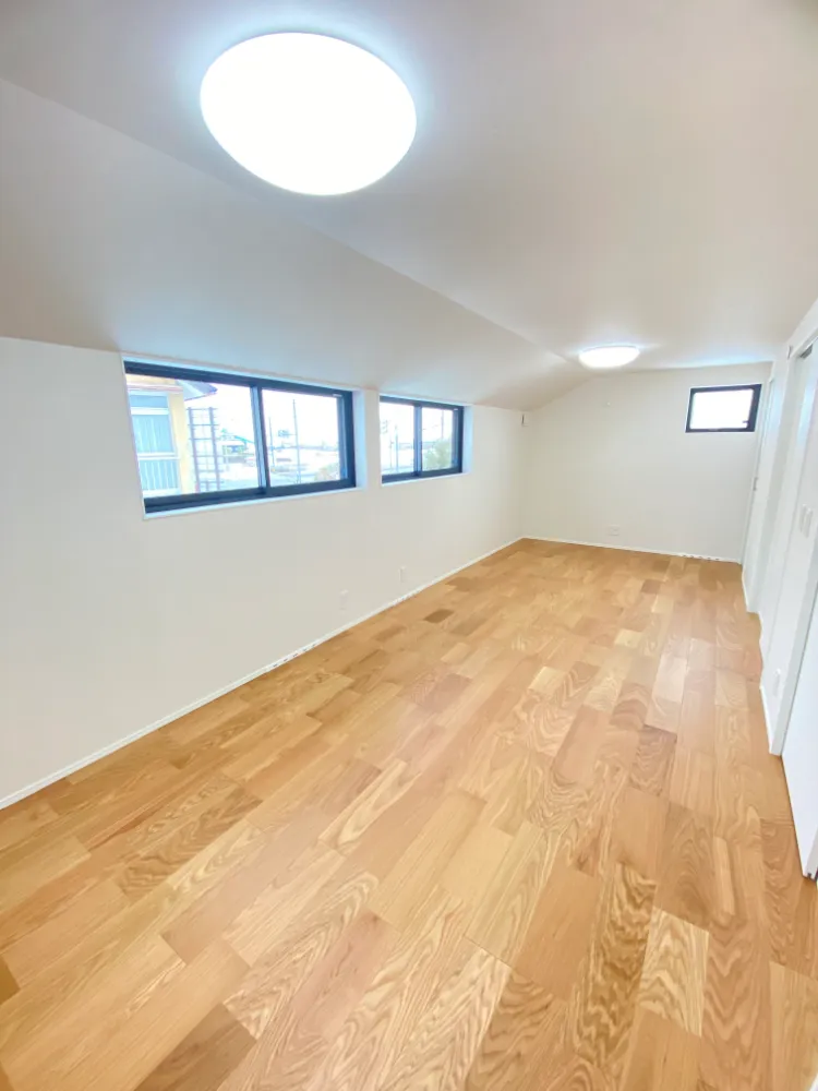 【ついに限定販売】家具・エアコン付で4,180万円。平屋のように暮らせる1.5階建て（富山市藤木）