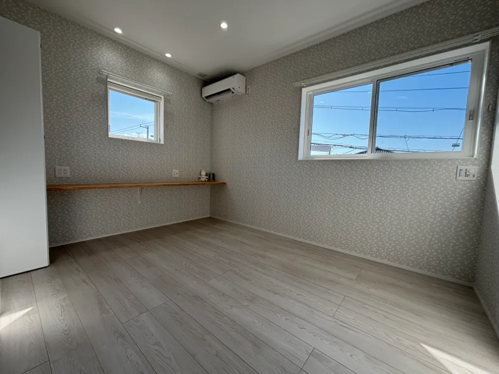 2階は白を基調としたコーディネート